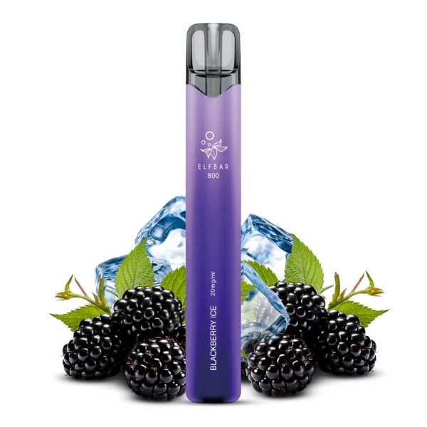 ElfBar 800 Blackberry Ice Vape mit frischen Brombeeren und Eiswürfeln im Hintergrund.